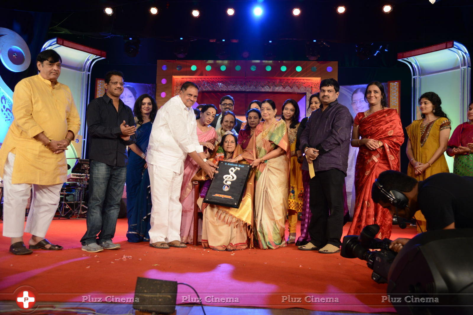 Vani Jayaram receives P. Susheela award 2013 Stills | Picture 667935