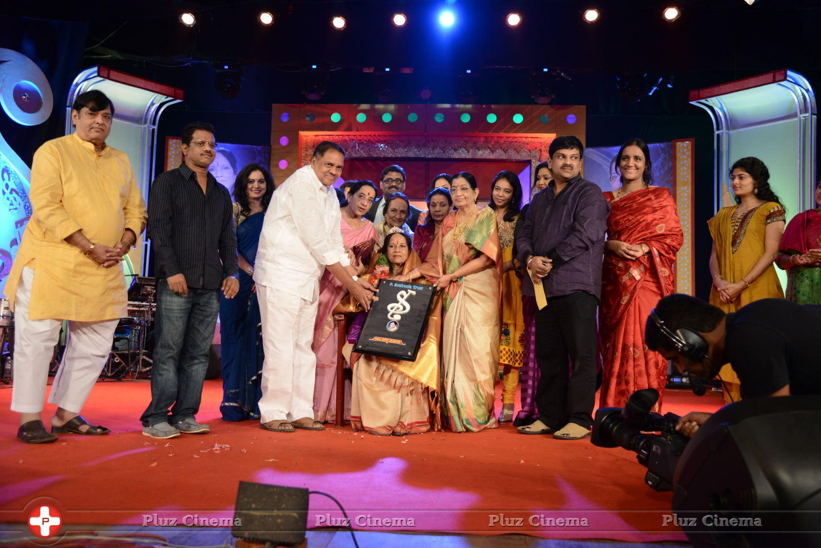 Vani Jayaram receives P. Susheela award 2013 Stills | Picture 667936