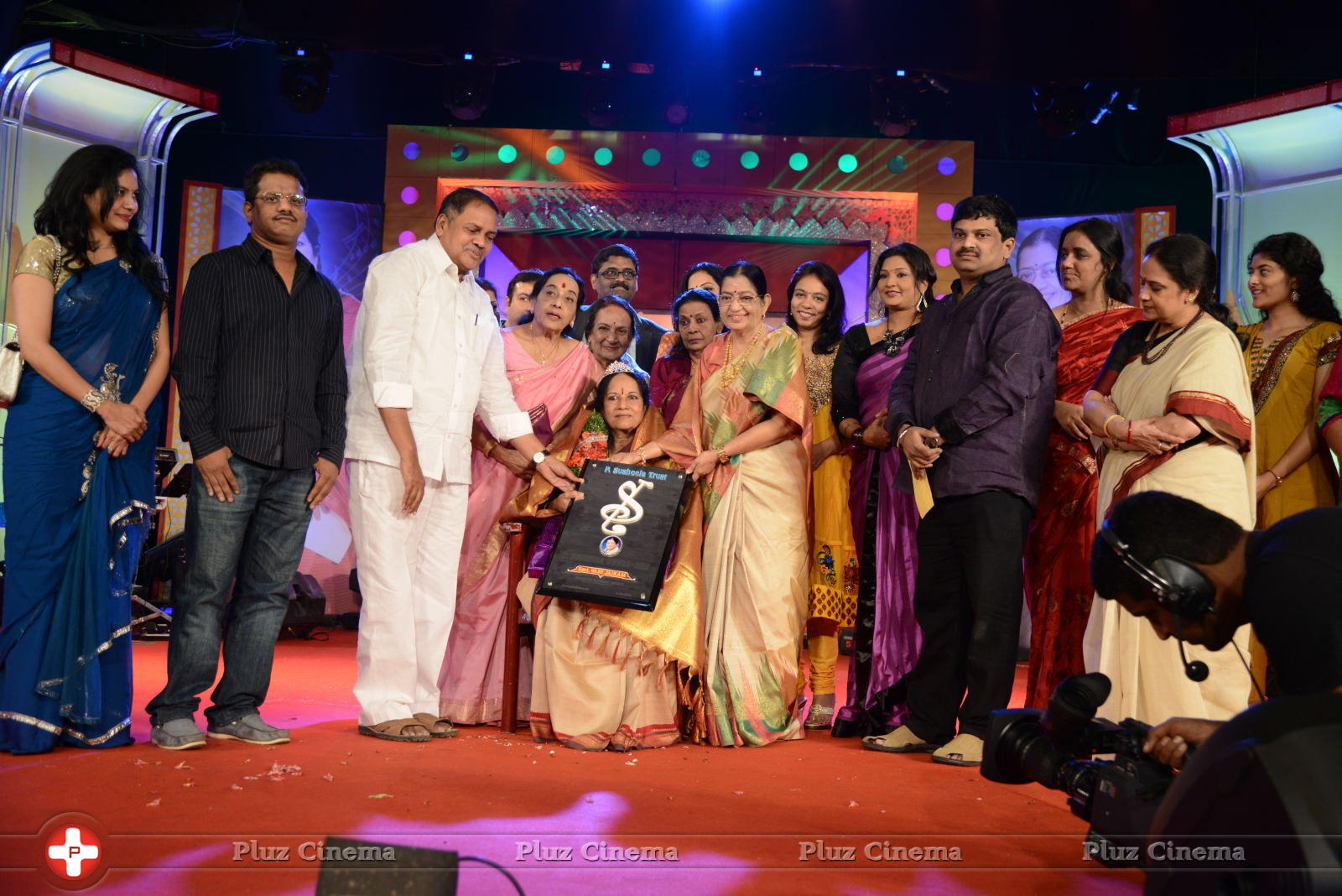 Vani Jayaram receives P. Susheela award 2013 Stills | Picture 667939