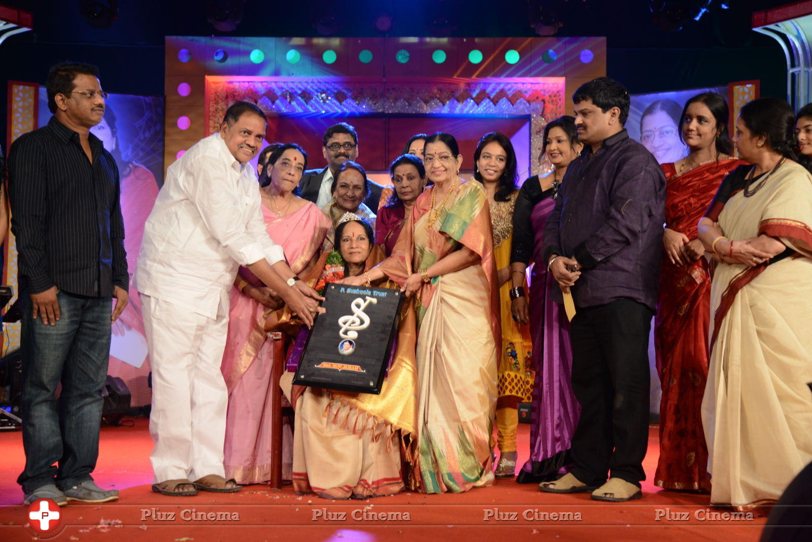 Vani Jayaram receives P. Susheela award 2013 Stills | Picture 667946