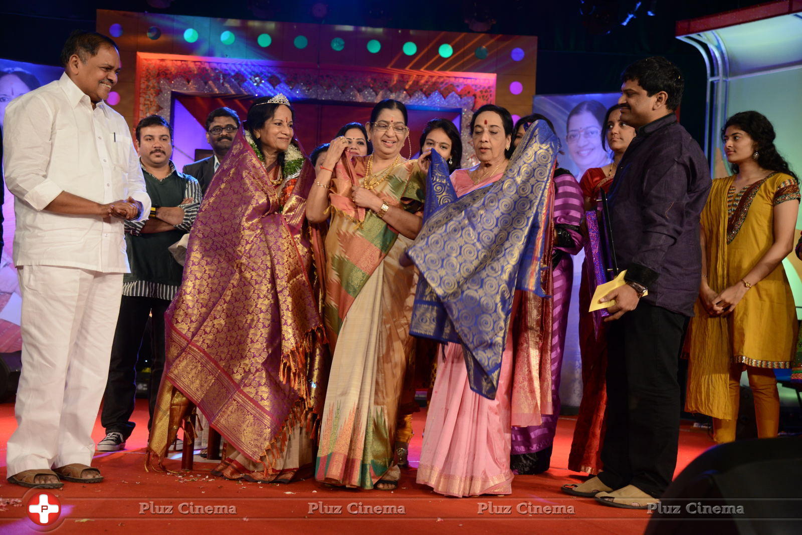 Vani Jayaram receives P. Susheela award 2013 Stills | Picture 667950