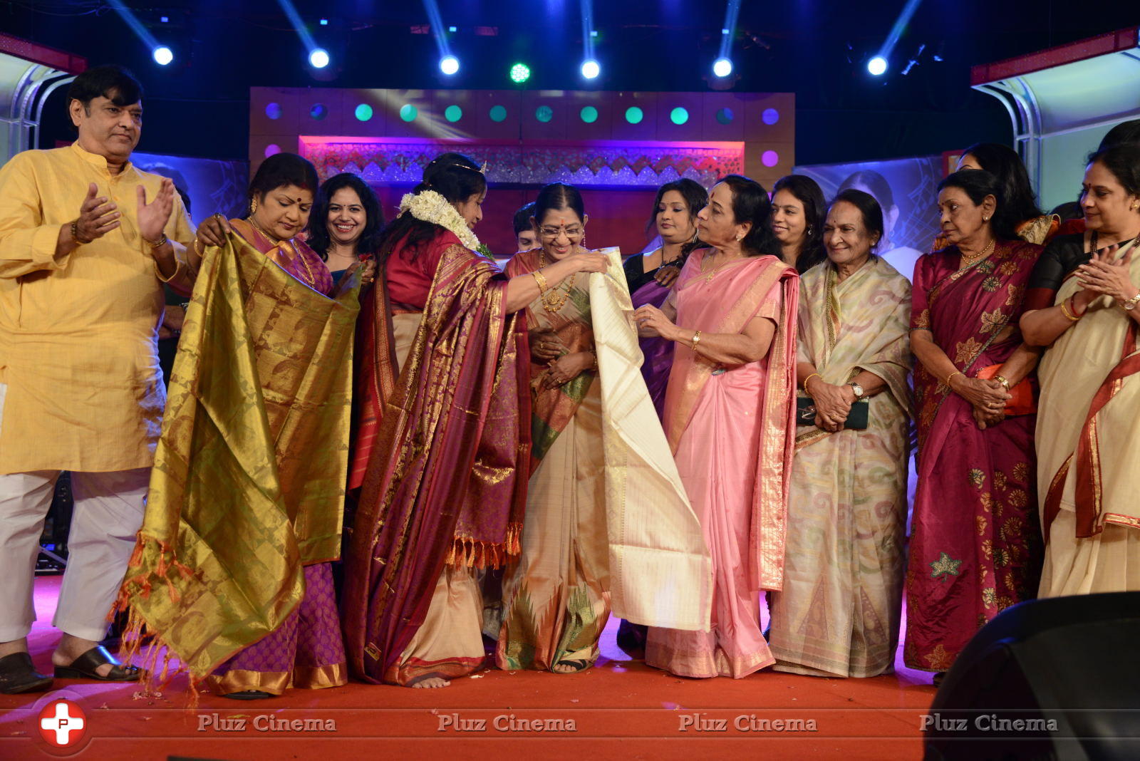 Vani Jayaram receives P. Susheela award 2013 Stills | Picture 667966