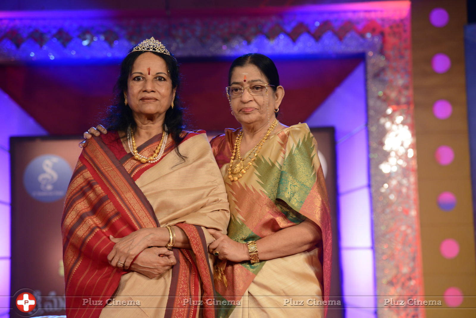 Vani Jayaram receives P. Susheela award 2013 Stills | Picture 668011