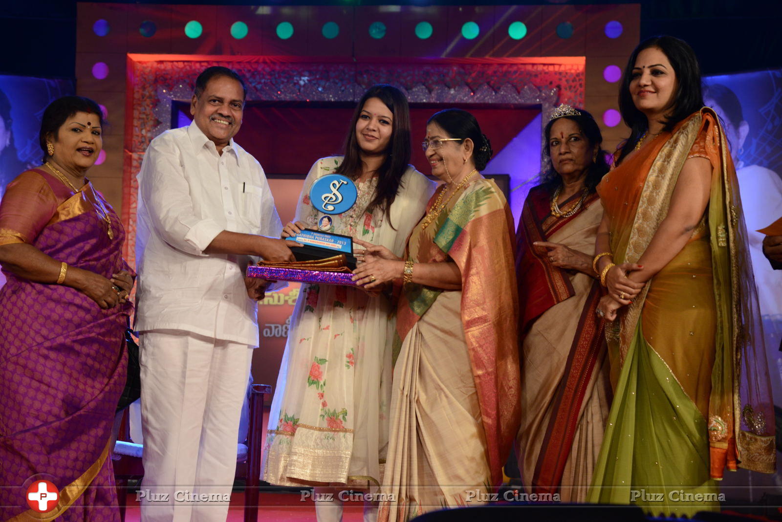 Vani Jayaram receives P. Susheela award 2013 Stills | Picture 668016