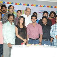 Aadi Birthday Celebration With Pyar Mein Padipoyane Team Stills | Picture 686502