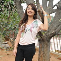 Actress Zoya Khan Latest Photos | Picture 648452