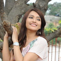 Actress Zoya Khan Latest Photos | Picture 648483