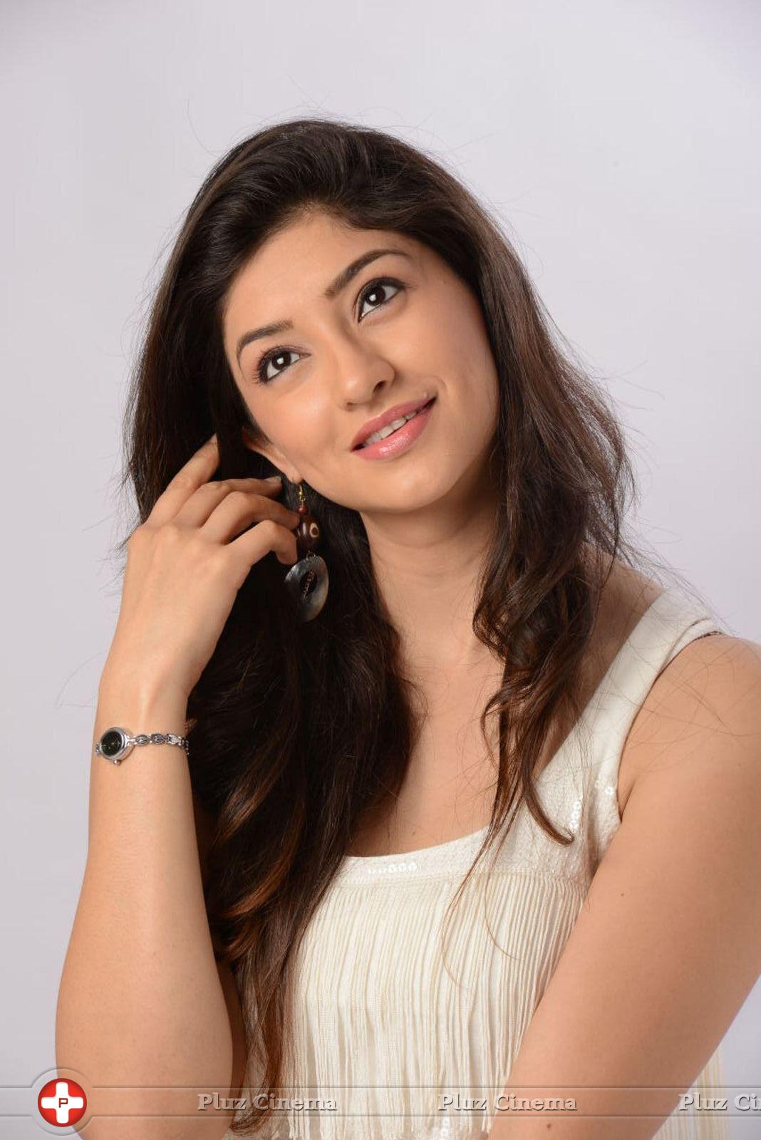 Tanvi Vyas Latest Photoshoot Stills | Picture 654122