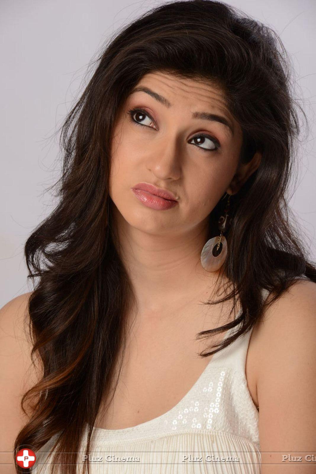 Tanvi Vyas Latest Photoshoot Stills | Picture 654137