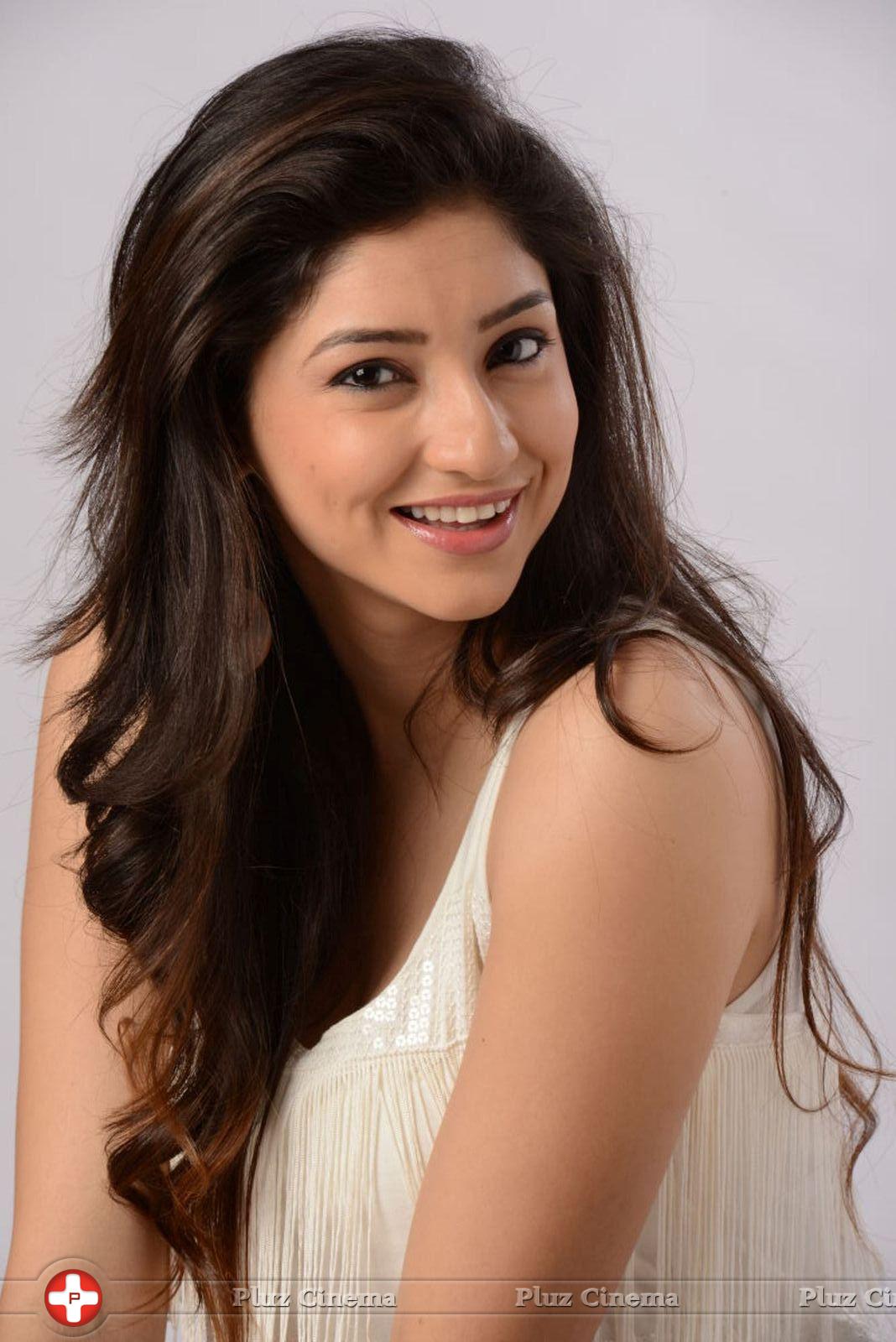 Tanvi Vyas Latest Photoshoot Stills | Picture 654149