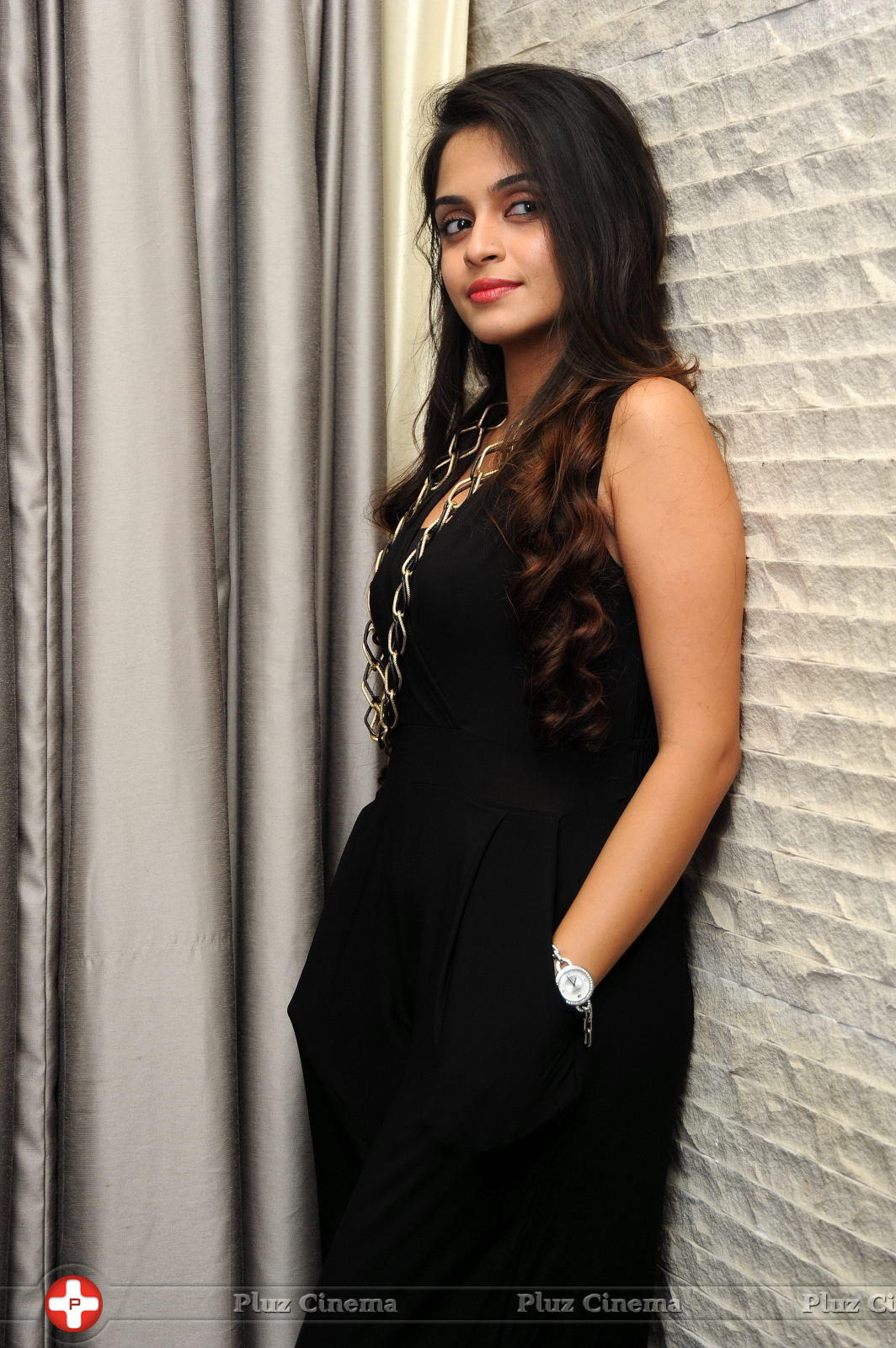 Sheena Shahabadi New Stills at Nuvve Naa Bangaram Audio Launch | Picture 656790
