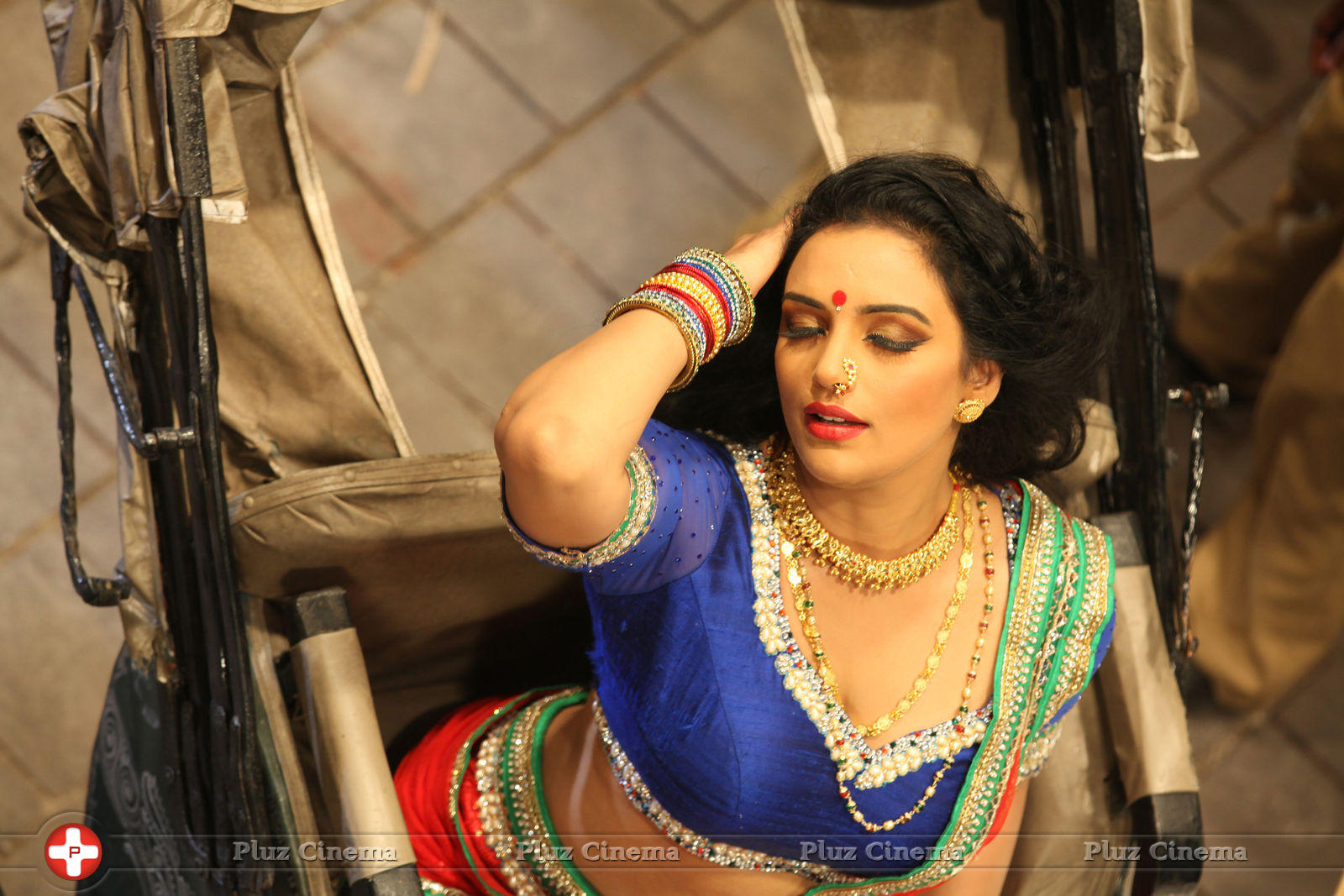 Shweta Menon - Sri Lakshmi Kiran Productions Production No.1 Movie Stills | Picture 600700
