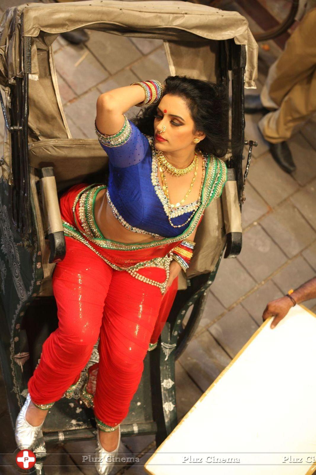 Shweta Menon - Sri Lakshmi Kiran Productions Production No.1 Movie Stills | Picture 600701