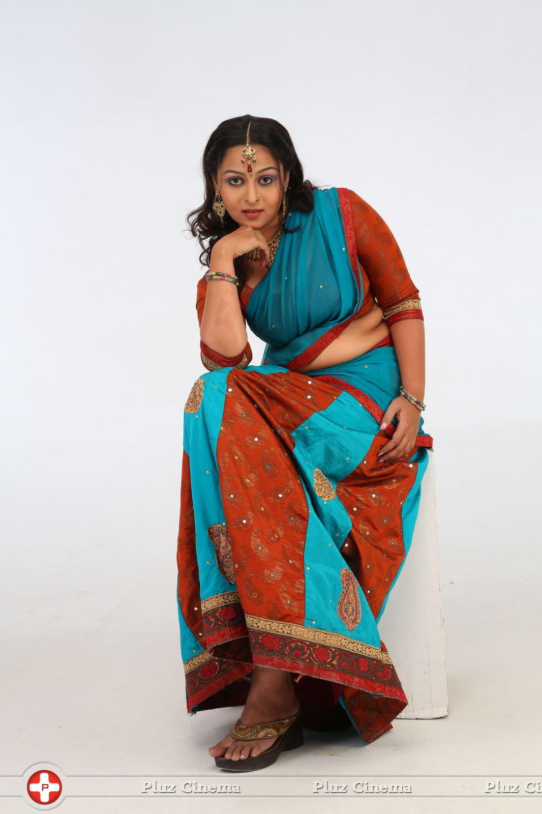 Samvrutha Sunil Hot Photoshoot Pictures | Picture 601250