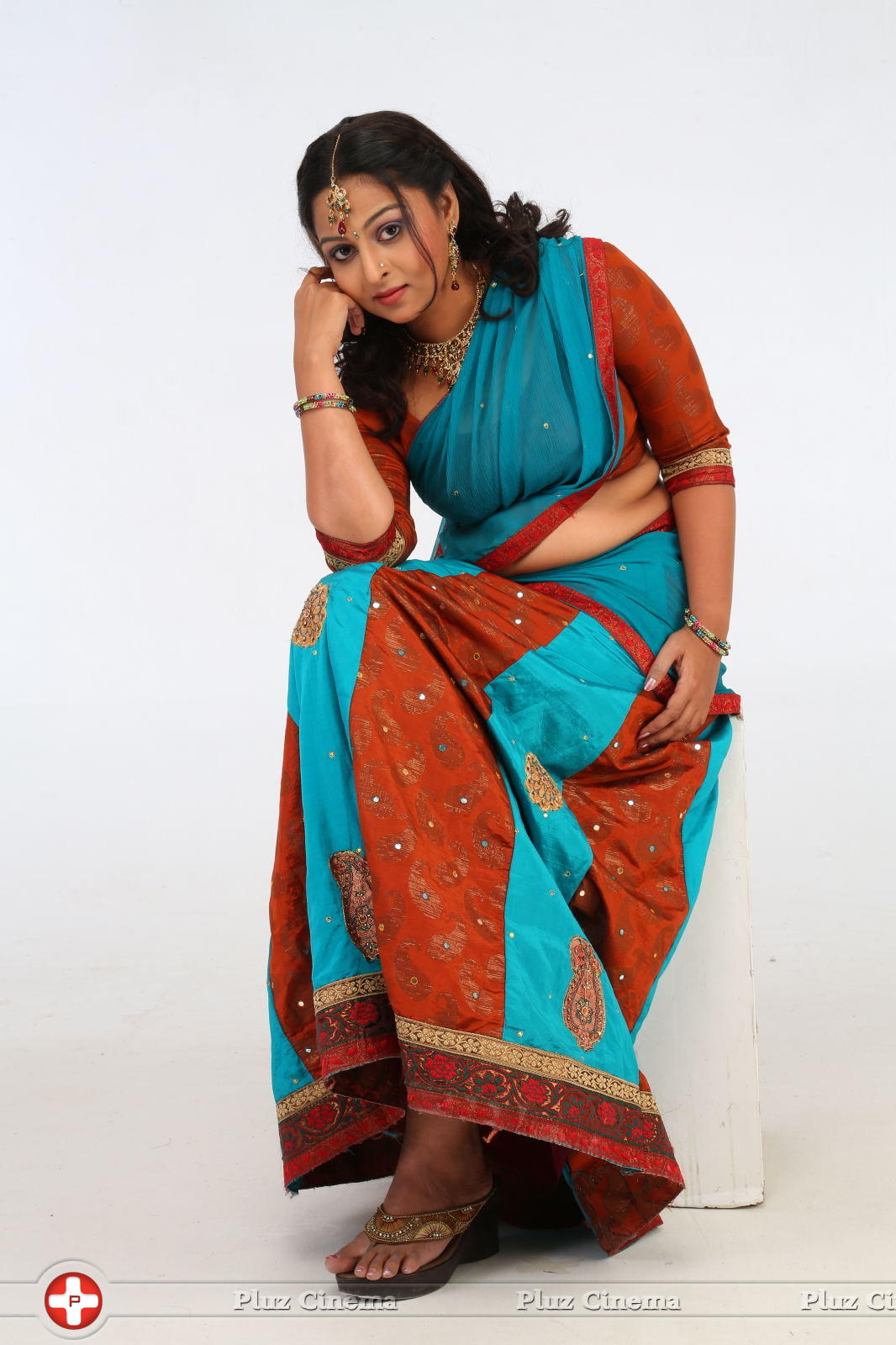 Samvrutha Sunil Hot Photoshoot Pictures | Picture 601251