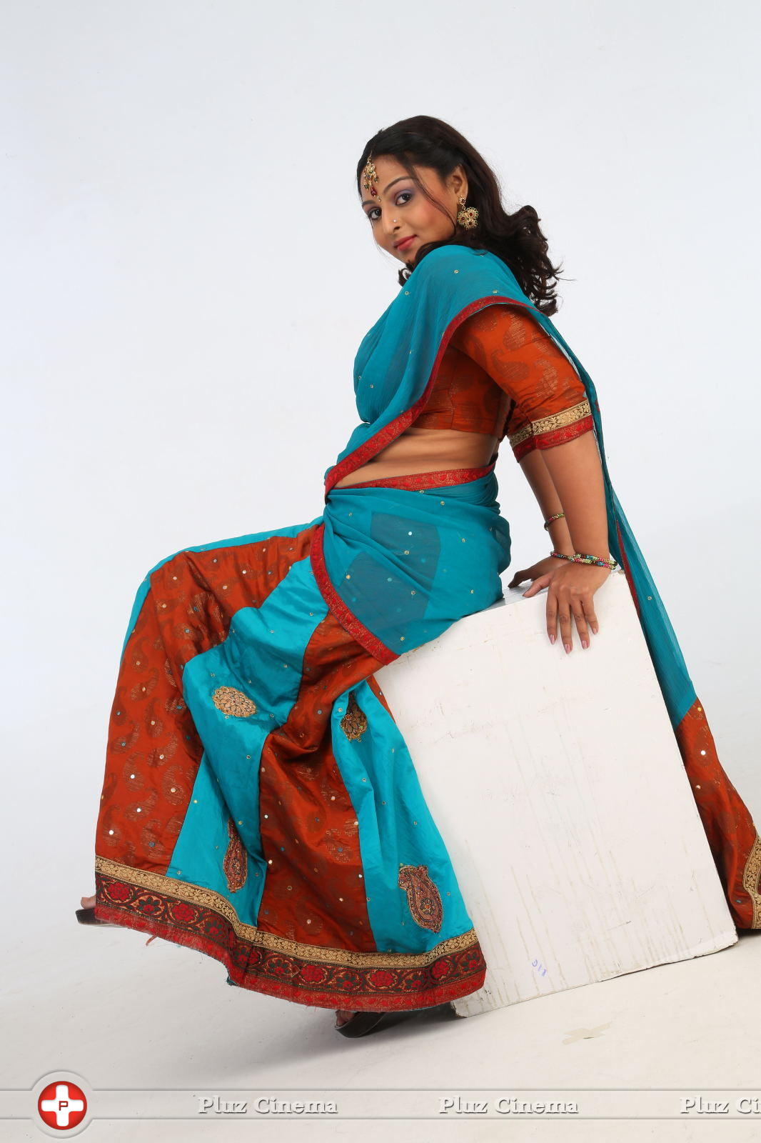 Samvrutha Sunil Hot Photoshoot Pictures | Picture 601253