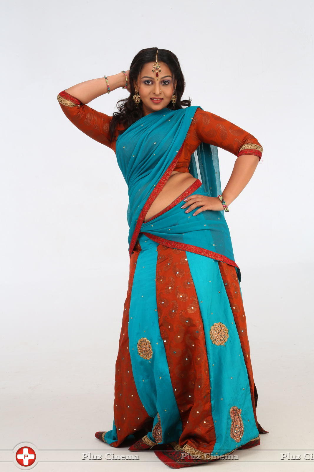 Samvrutha Sunil Hot Photoshoot Pictures | Picture 601269