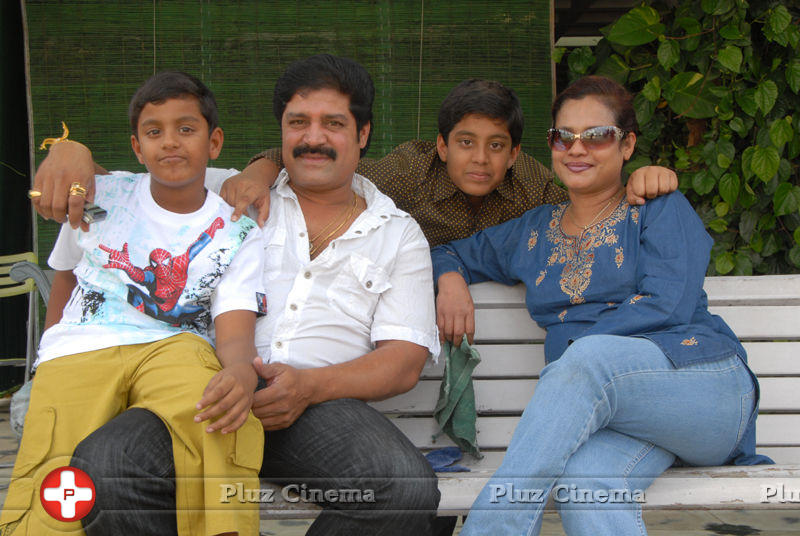 Srihari Family Stills | Picture 601082