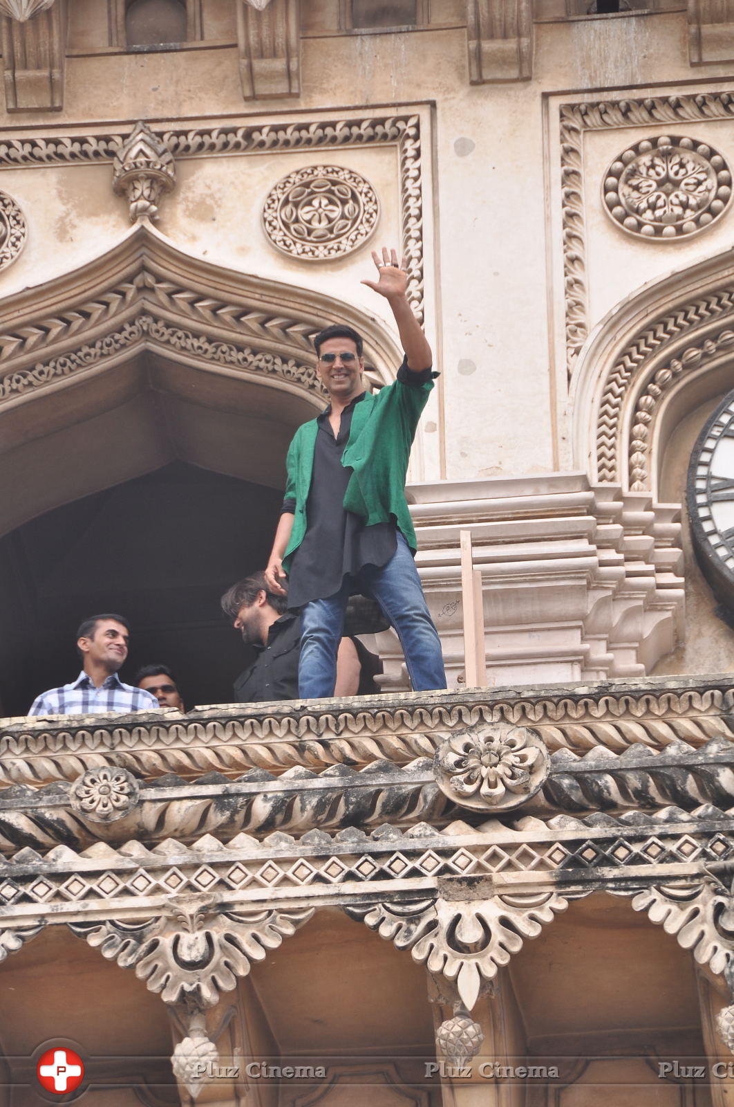 Akshay Kumar - Bollywood Actor Akshay Kumar Visits Charminar Stills | Picture 601890