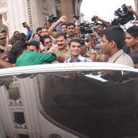 Bollywood Actor Akshay Kumar Visits Charminar Stills | Picture 601934