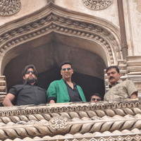 Bollywood Actor Akshay Kumar Visits Charminar Stills