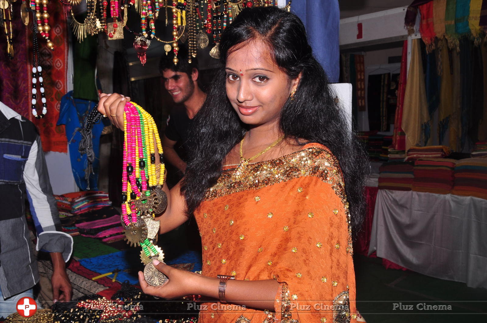 Mokshita - Mokshita launches Silk of India Exhibition Pictures | Picture 610714