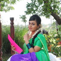 Neelam Upadhyay Hot Half Saree Images | Picture 611113