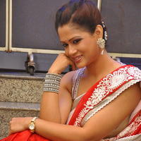Silpa Chakravarthy Hot Saree Images at Palnadu Audio Release | Picture 610573