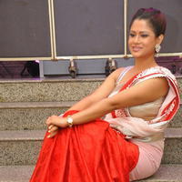 Silpa Chakravarthy Hot Saree Images at Palnadu Audio Release | Picture 610575