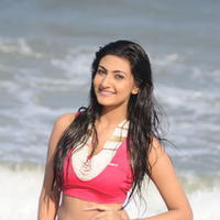 Neelam Upadhyay Latest Hot Photos | Picture 620838
