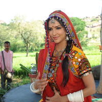 Lakshmi Manchu at Doosukeltha Movie Press Meet Photos | Picture 584932