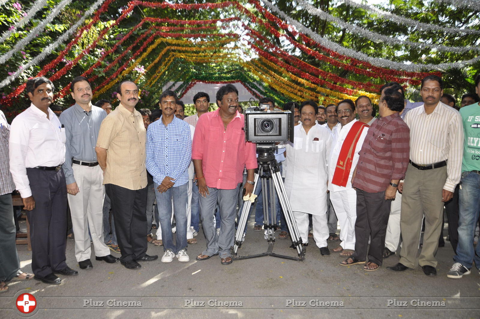 Nenu Naa Friends Movie Opening Pictures | Picture 585348