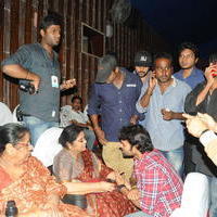 Attarintiki Daredi Fans Hungama At Sreeramulu Theatre Photos | Picture 586350