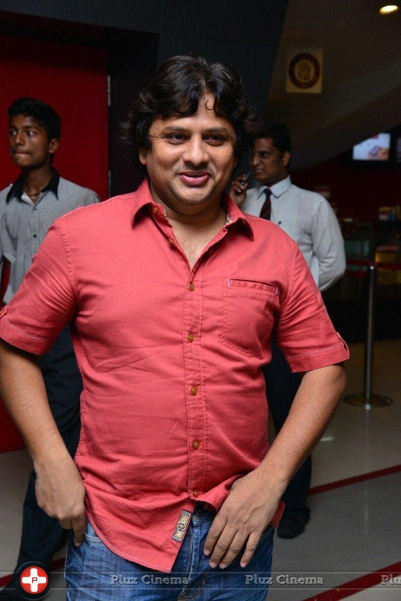 Surender Reddy - Race Gurram Movie Songs Projection Photos | Picture 741569