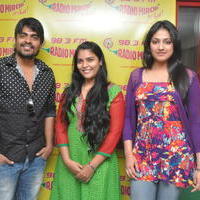 Galatta Movie Sri and Haripriya at Radio Mirchi Photos | Picture 748386