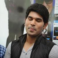 Allu Sirish - Allu Sirish Launches Blackberry Z10 Special Offer at Lot Mobiles Photos | Picture 749854