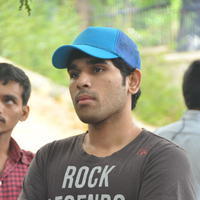 Allu Sirish - Celebrities Voting in Hyderabad Photos | Picture 749994