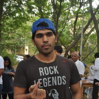 Allu Sirish - Celebrities Voting in Hyderabad Photos | Picture 750012