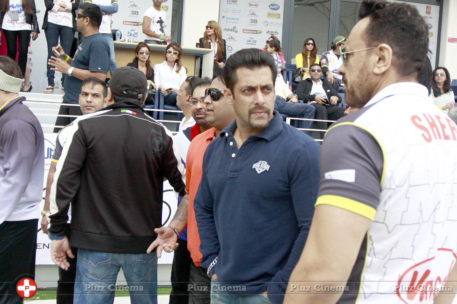 Salman Khan - CCL 4 : Mumbai Heroes Vs Telugu Warriors Match Photos | Picture 706743