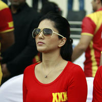 Sunny Leone - CCL 4 : Mumbai Heroes Vs Telugu Warriors Match Photos