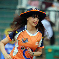 Genelia D Souza - CCL 4 Veer Marathi Vs Mumbai Heroes Match Photos | Picture 713150