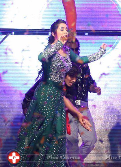 Charmy Kaur - Charmi Dance at Country Club New Year Bash Photos | Picture 689718
