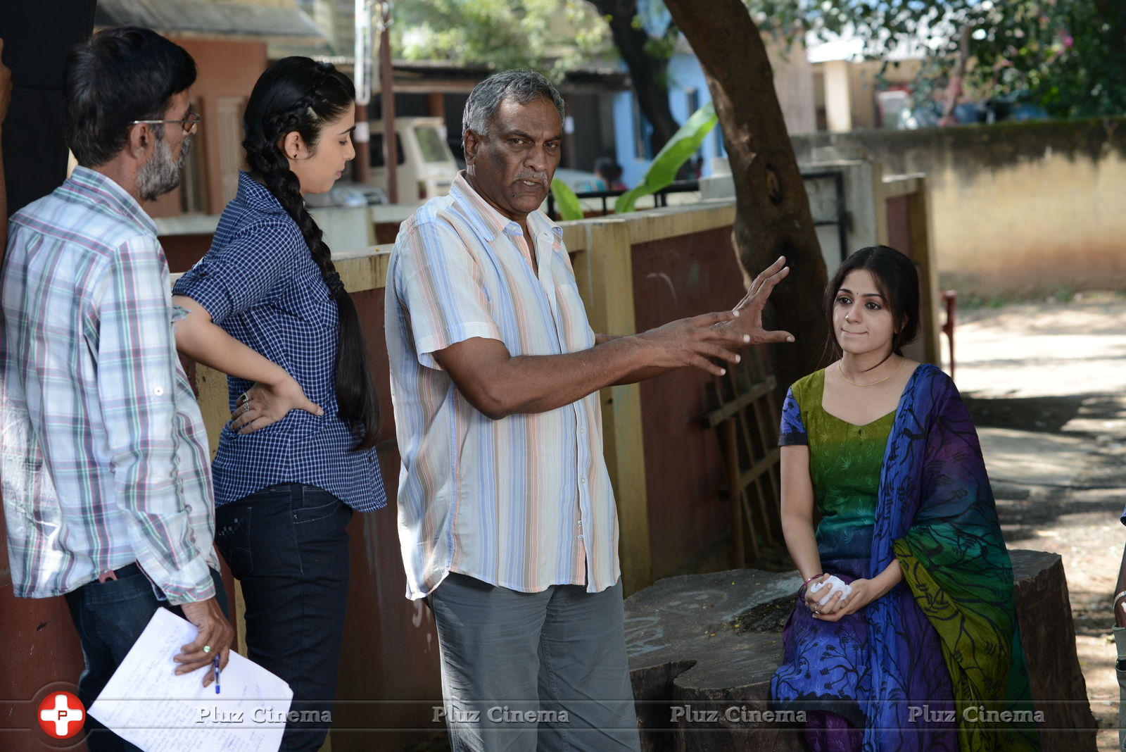 Charmy Kaur - Prathighatana Movie Shooting Spot Stills | Picture 689441