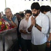 Celebrities at Uday Kiran Pay Homage Photos | Picture 692322