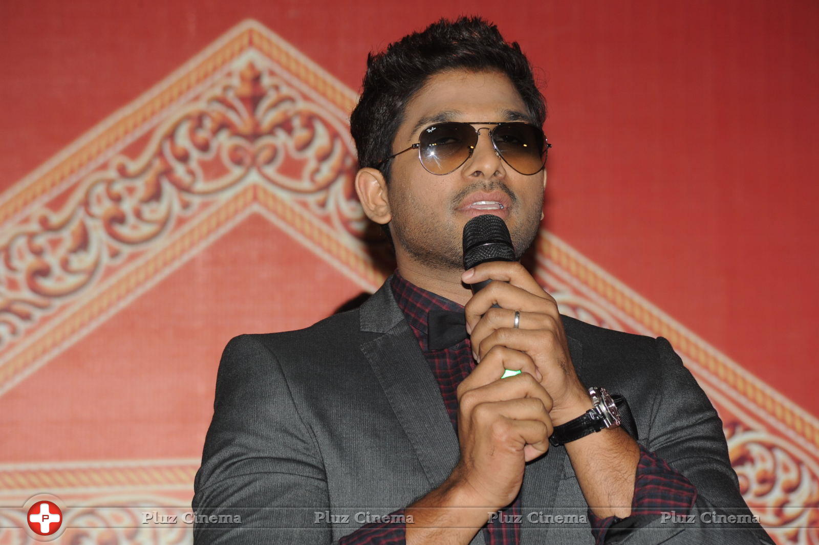 Allu Arjun - Rey Movie A to Z Look Launch Photos | Picture 693515