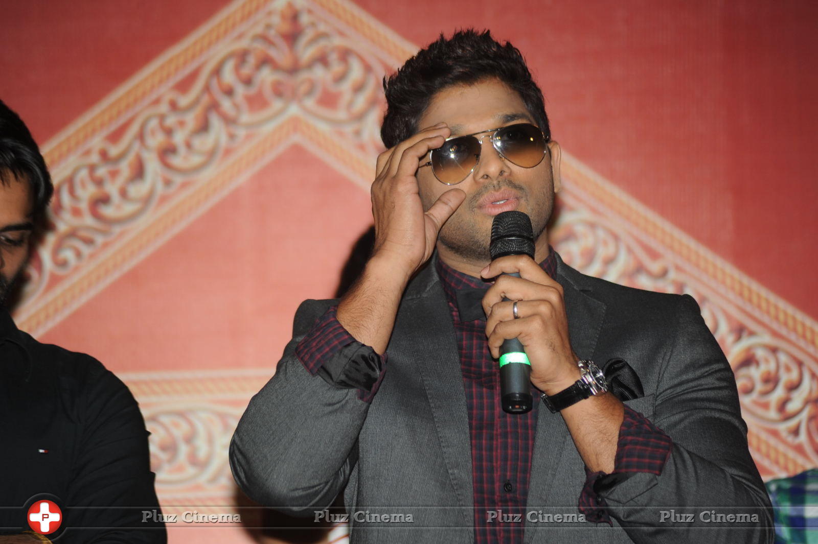 Allu Arjun - Rey Movie A to Z Look Launch Photos | Picture 693525