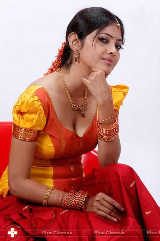 Supoorna Hot Photos | Picture 694947