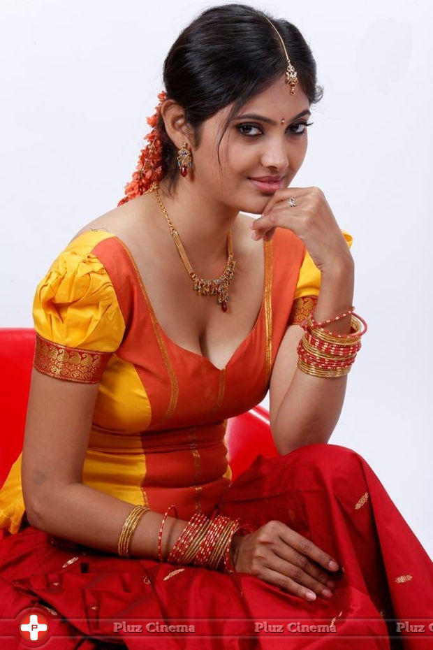 Supoorna Hot Photos | Picture 694949