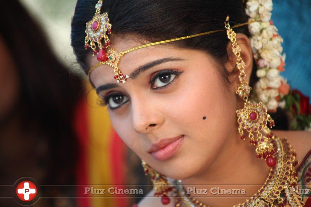 Shravya (Actress) - Love U Bangaram Movie Hot Stills | Picture 696910