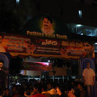 Yevadu Team Success Tour in Vijayawada Raj Theater Pictures | Picture 698800